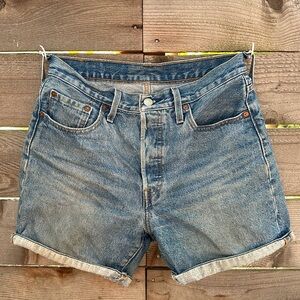 Levi 501 Jean Shorts